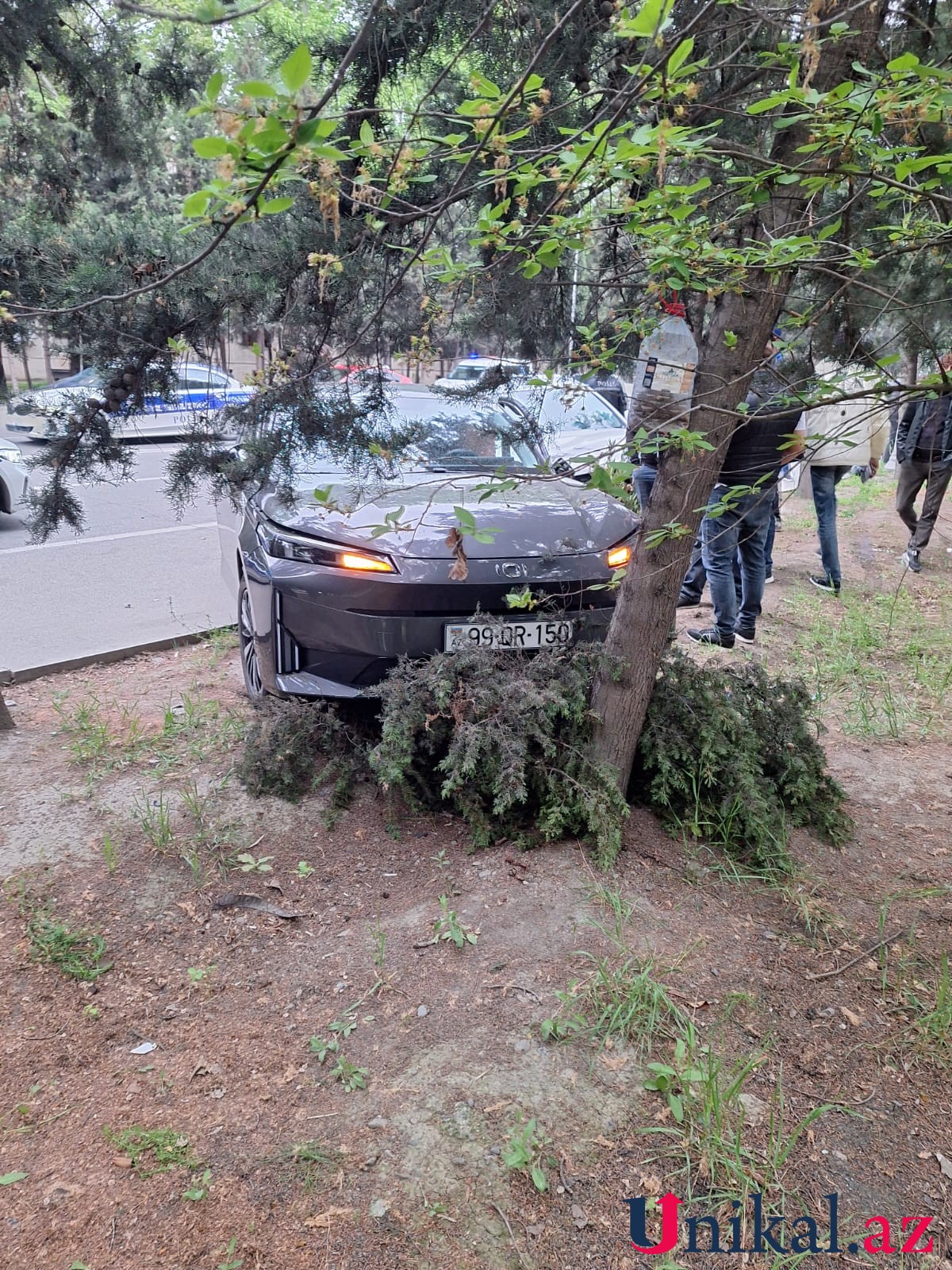 Mingəçevirdə avtomobillər toqquşdu - FOTO